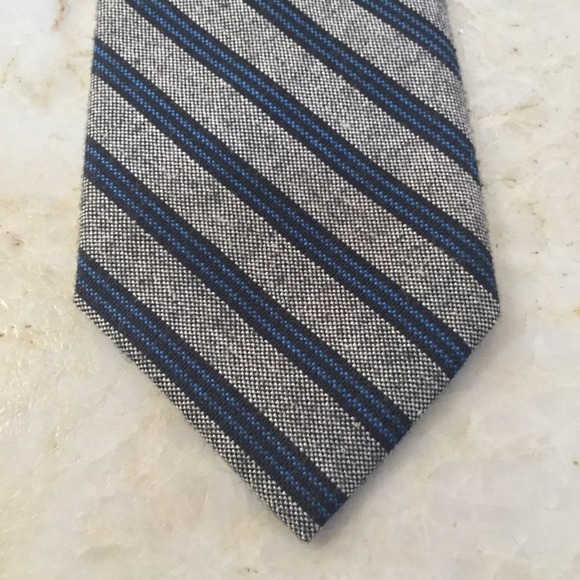 ITALIAN PURE SILK SLIM TIE - Picture 1 of 8